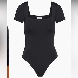 Contour Squareneck Shortsleeve Bodysuit